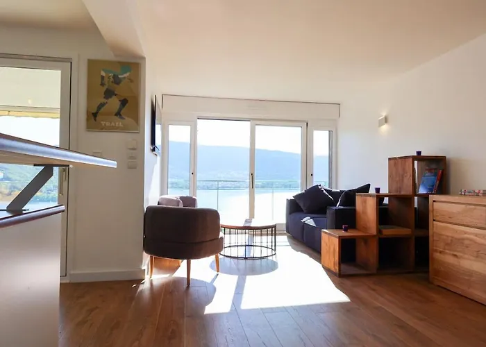 L'hermitage View 아파트 탈루아르
